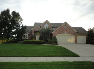 2142 Cobblestone Ln, Brighton, MI