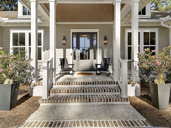 4th image of 61 Winding Oak Dr