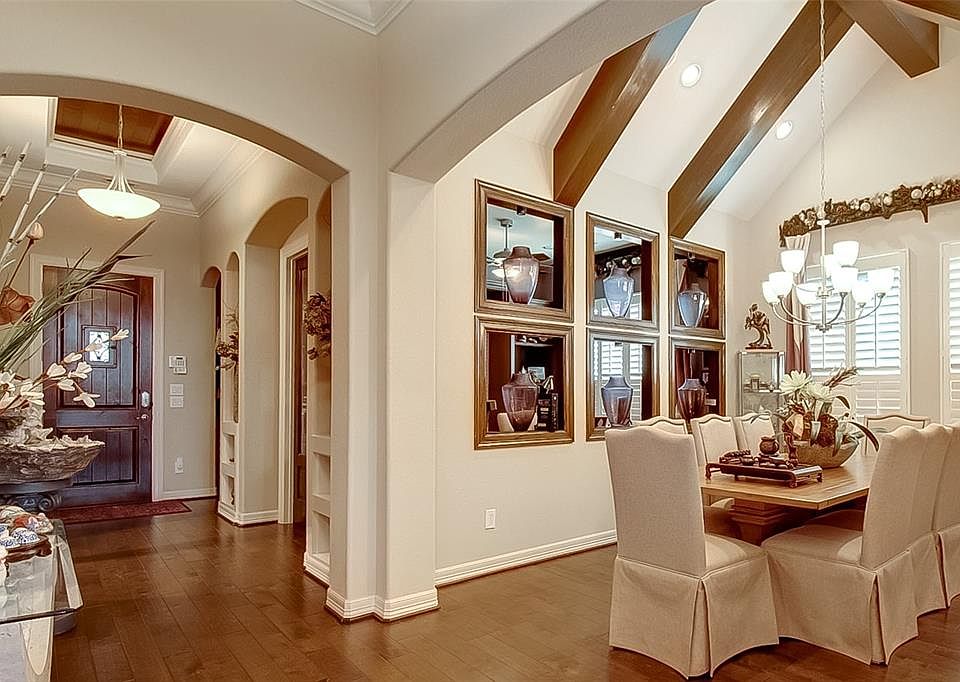 1st image of 3 Floral Hills Ln