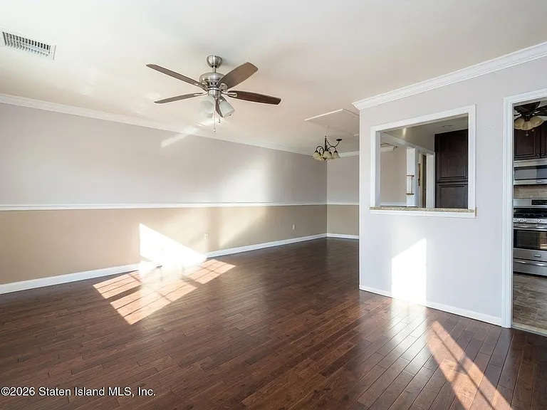 58 E Stroud Ave — Photo 2