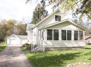 2866 Midvale Dr, Rochester, MI 48309