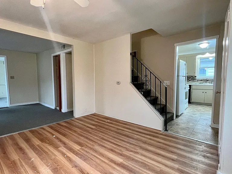 331 Leonard Rd — Photo 2