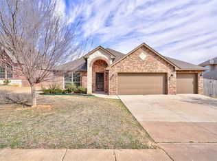 1805 Hobo St, Yukon, OK 73099