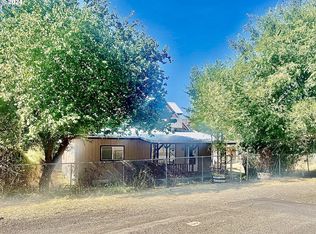 308 Willow St, Spray, OR 97874