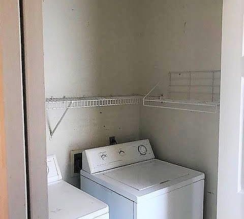 5th image of 383 Cranklen Cir