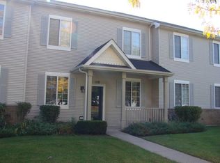 110 Yarrow Ct, Romeoville, IL 60446