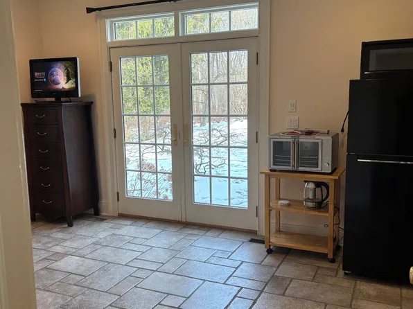 (undisclosed Address), Ridgefield, CT 06877