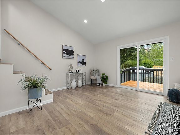 3rd image of 6611 184th Drive SE