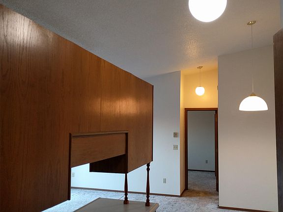 2nd image of 402 Village Dr APT 303