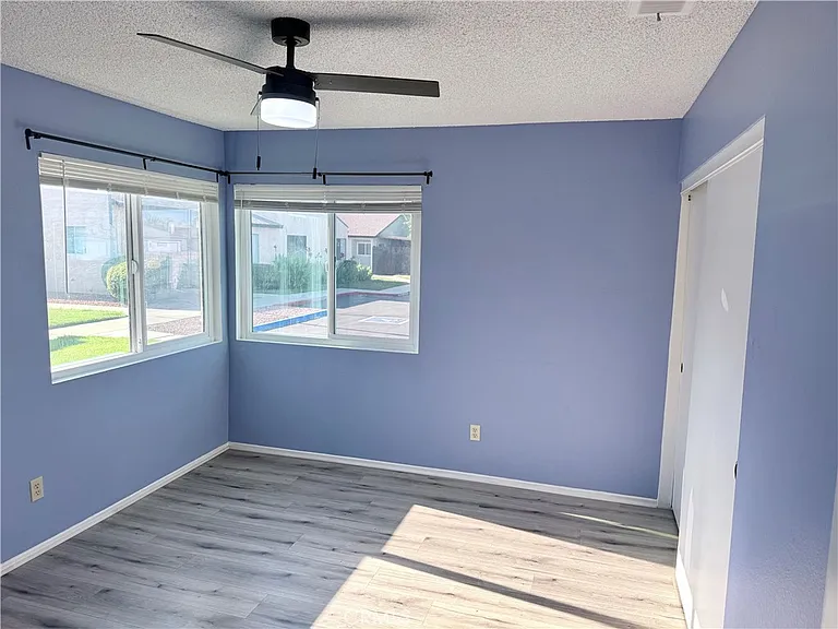 29272 Murrieta Rd — Photo 11