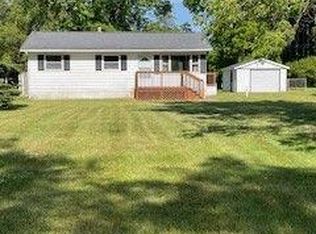 5880 Falkenbury Rd, North Branch, MI 48461