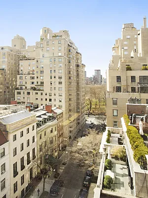 Sold by Sotheby's International Realty | media 8