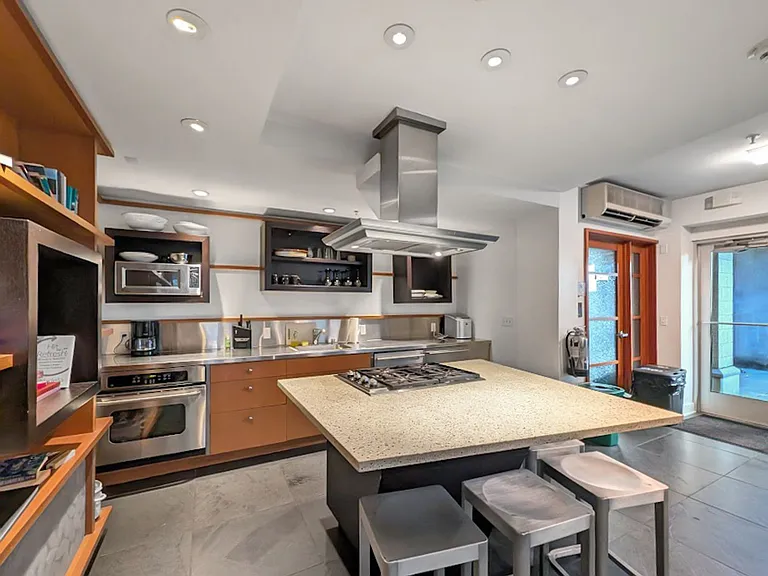 1410 E Pine St #W208 — Photo 16