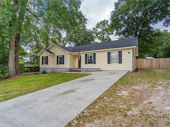 2nd image of 213 Doe Circle