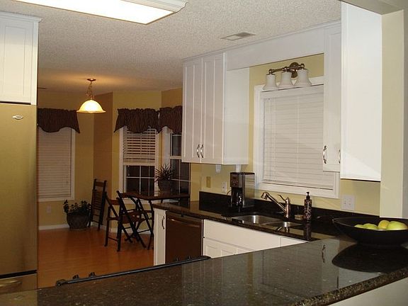 Newly Remodeled Kitchen