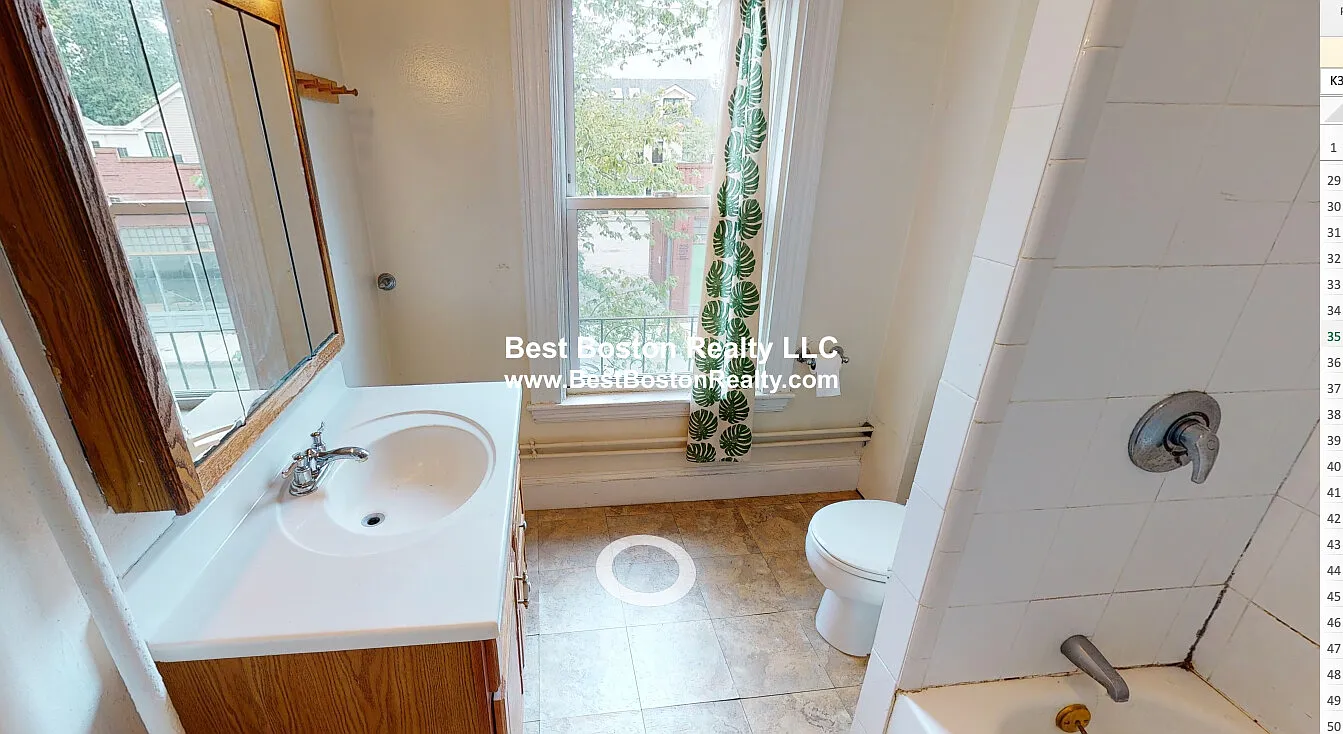 4 bed, 2.0 bath, $4,600 — Photo 1