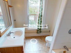 224 Concord Ave, Cambridge, MA