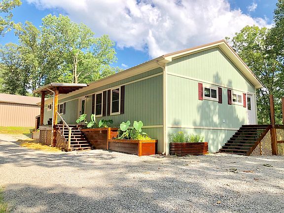 4th image of 250 Gradyville Club Ln
