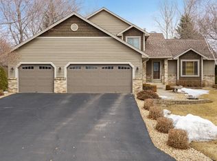 11218 72nd Ave N, Maple Grove, MN 55369
