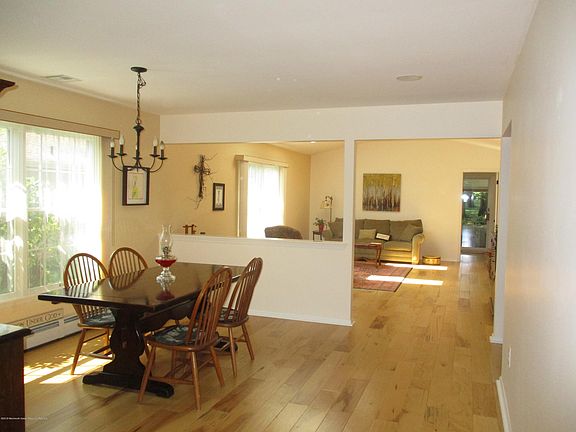 3rd image of 1533 Alpen Ln