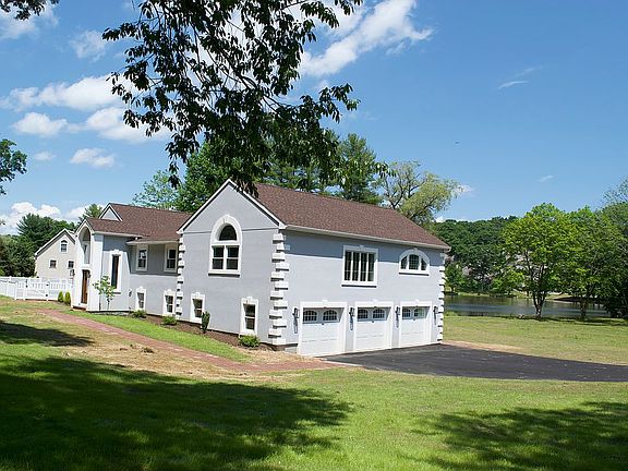 View from Hoop Pole Rd