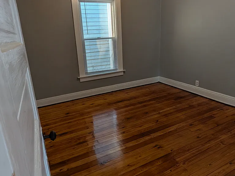 327 S Magnolia Ave — Photo 6