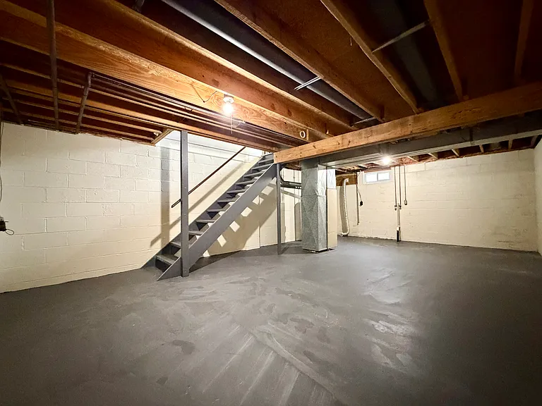 331 Locke Ave NW #333 — Photo 11