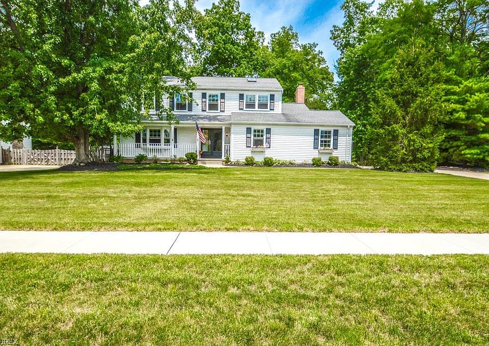 1st image of 9680 Applewood Dr