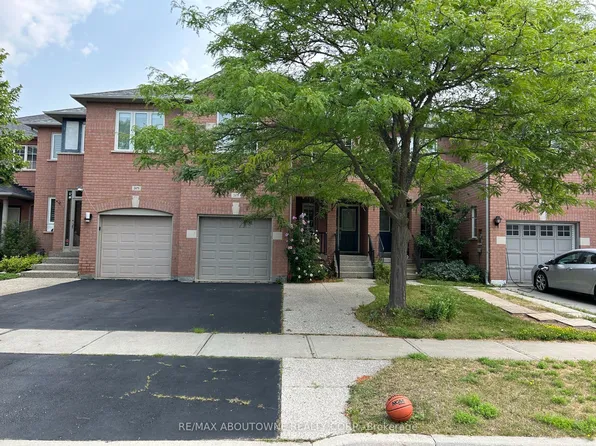 2473 Lazio Ln, Oakville, ON L6M 4P7