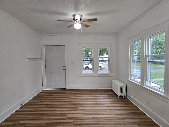 5th image of 2018 Chestnut St