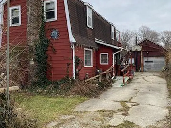 2156 Connell St, Burton, MI 48529