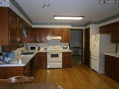 2nd image of 1398 Windel Way