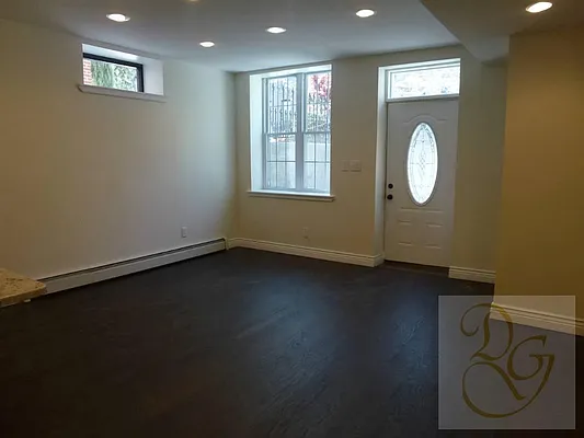 Rented by Dorsa Group | media 21