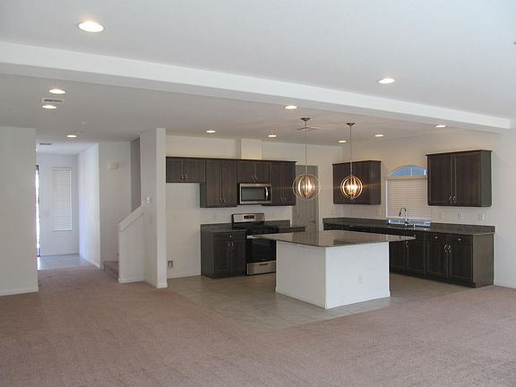 5th image of 7653 Sandhaven St