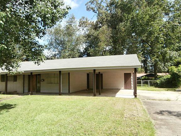 2nd image of 11733 Parkwood Dr