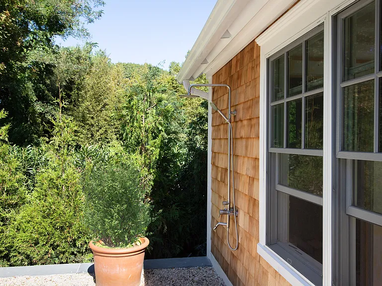 71 Franklin Ave — Photo 19