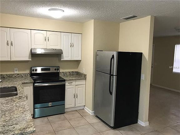 4th image of 4412 Dolphin Dr
