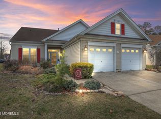 22 Hazeltine Ln, Jackson, NJ 08527