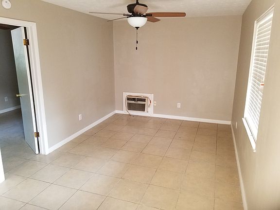 2nd image of 1124 9th Ave APT 3
