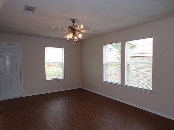 2nd image of 719B Claremont Pkwy