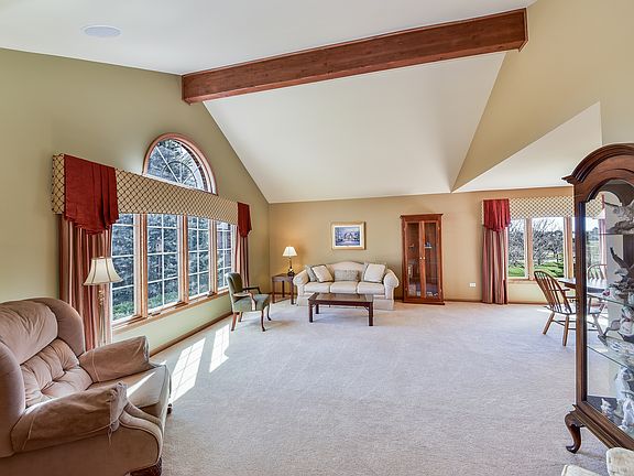 4th image of 7924 Chesterton Ct