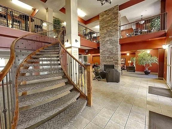 2nd image of 45 Inglewood Dr #230
