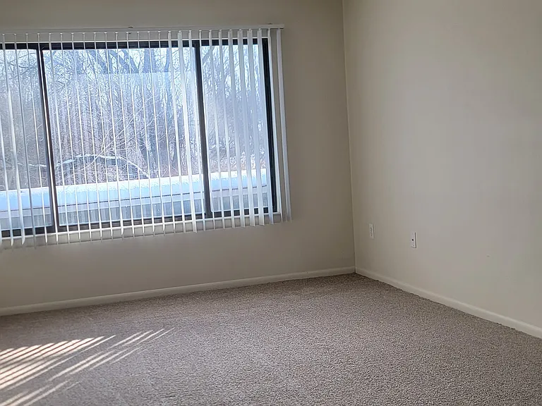 Ravine Apartments — Photo 48