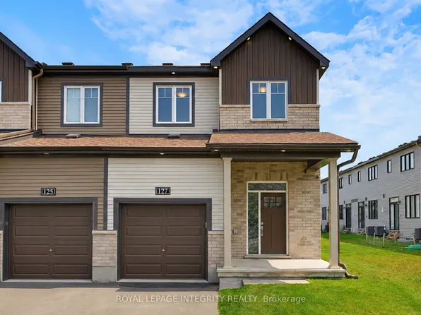 127 Chakra St, Ottawa, ON K2J 6Z3