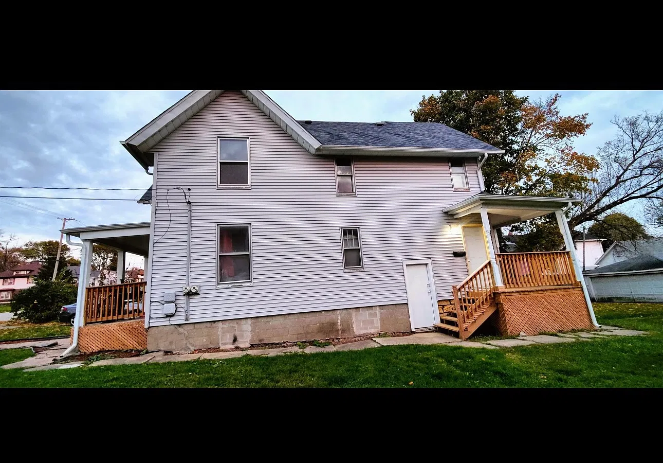 1439 4th Ave — Photo 3