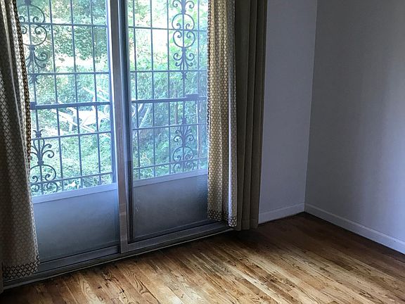 4th image of 14474 37th Ave #1