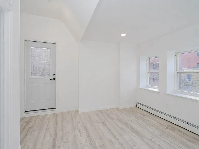384 Lafayette Ave #1 — Photo 19
