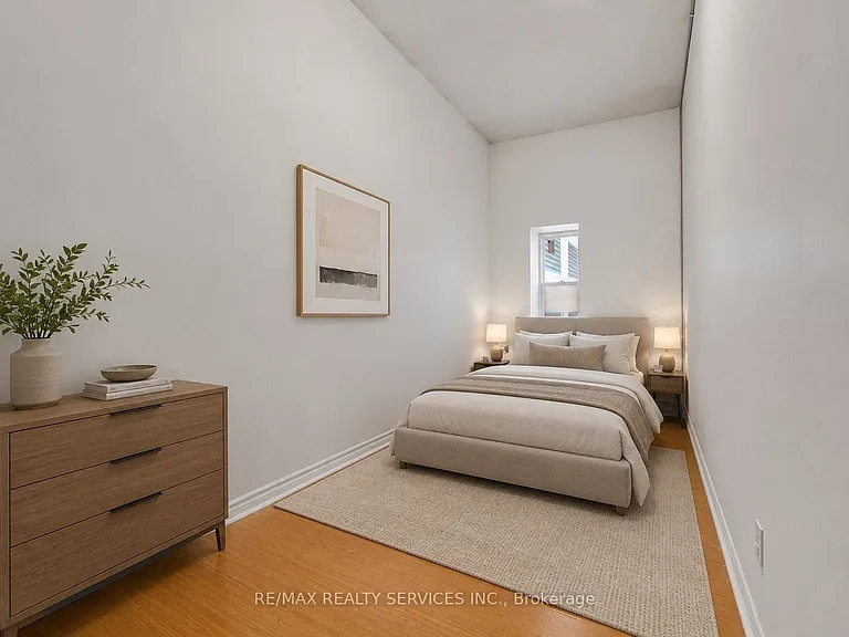 66 King St E #6B — Photo 16