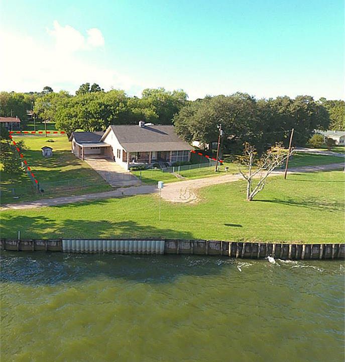 1st image of 70 Parkview Dr