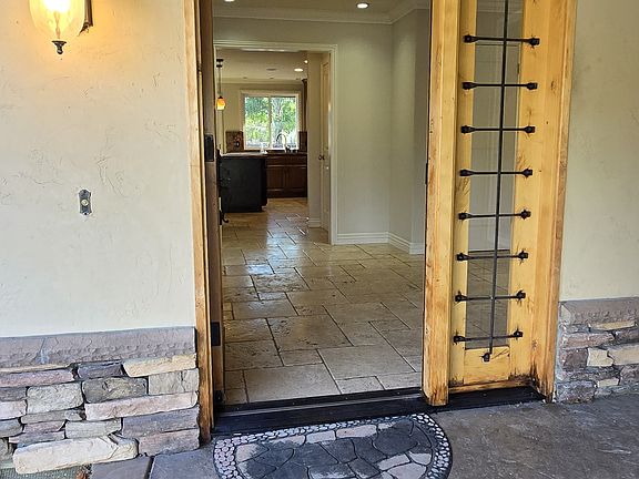 4th image of 6704 Crystal Springs Dr